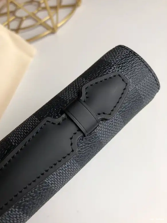 Cheap Louis Vuitton XL ZIPPY WALLET 0701